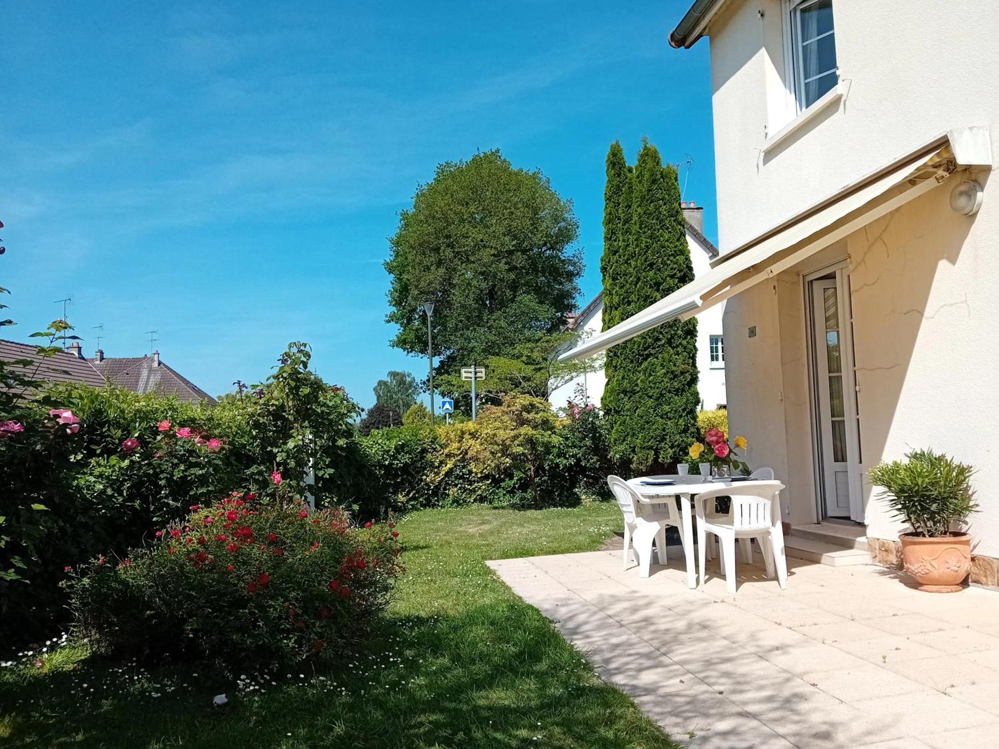 Maison De Charme Proche Centre Ville Avranches Exterior foto